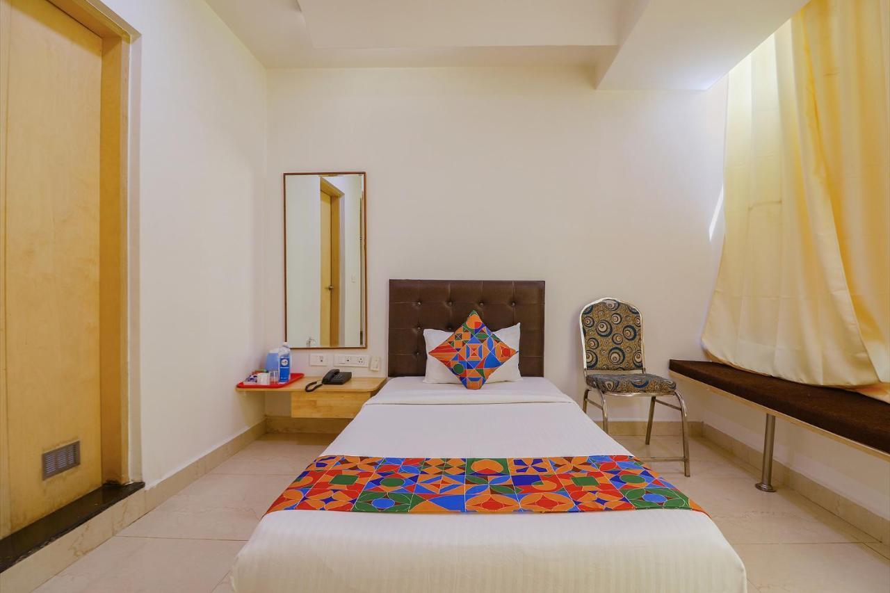 Fabhotel Aamantran & Banquet Halls - Nr Rtc X Roads Metro Station Hajdarabad Zewnętrze zdjęcie