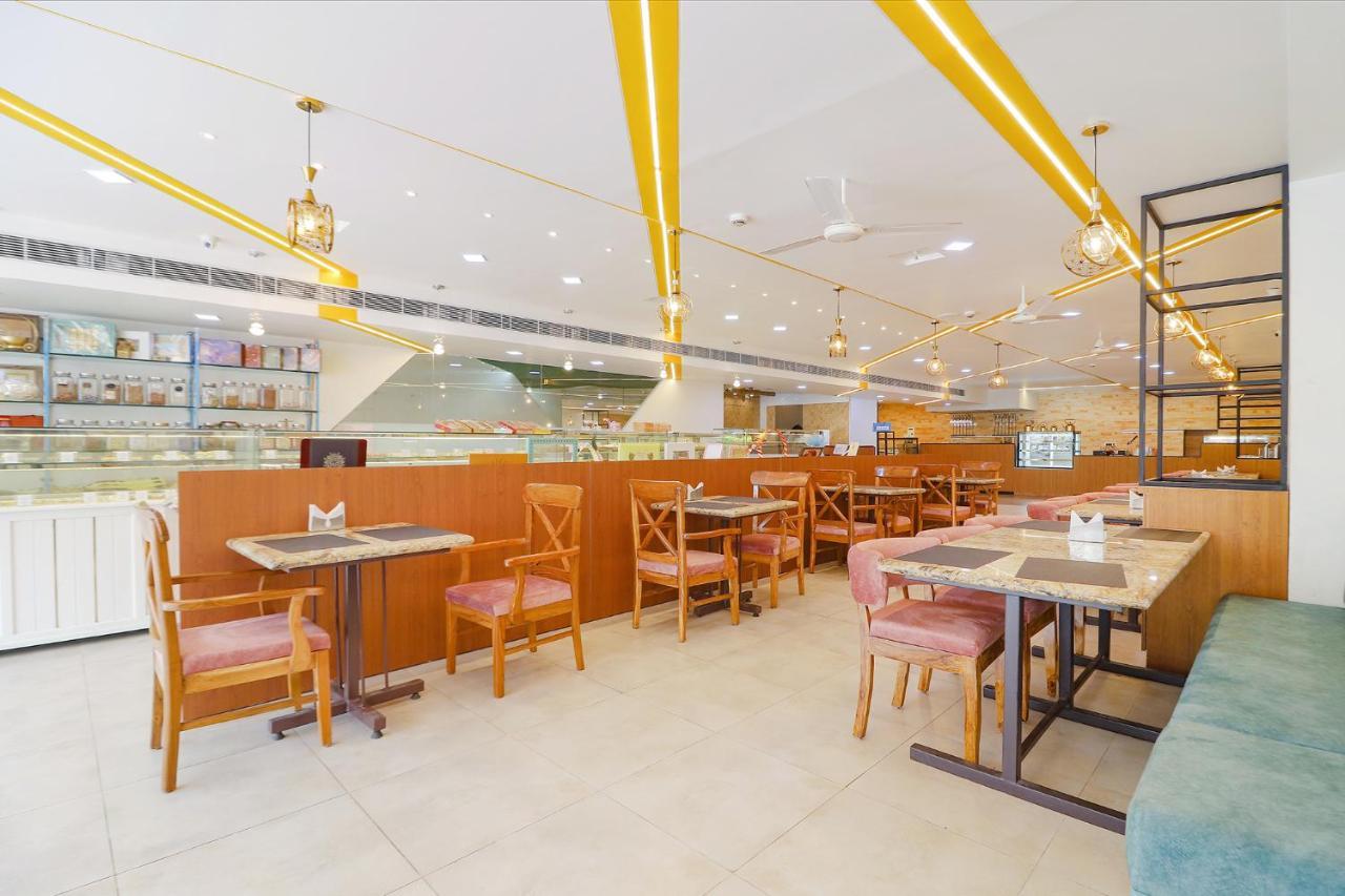 Fabhotel Aamantran & Banquet Halls - Nr Rtc X Roads Metro Station Hajdarabad Zewnętrze zdjęcie